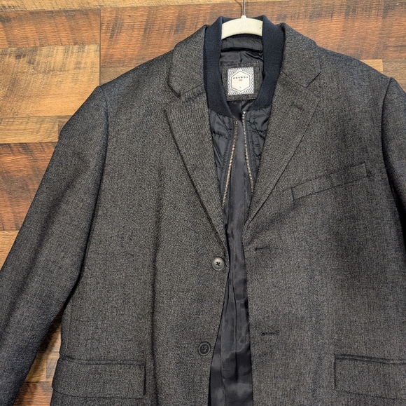 Devred coat with puffer vest attached to it. NEW WITHOUT TAGS - Picture 2 of 5